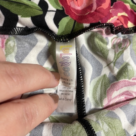 Lularoe leggings - Picture 2 of 2